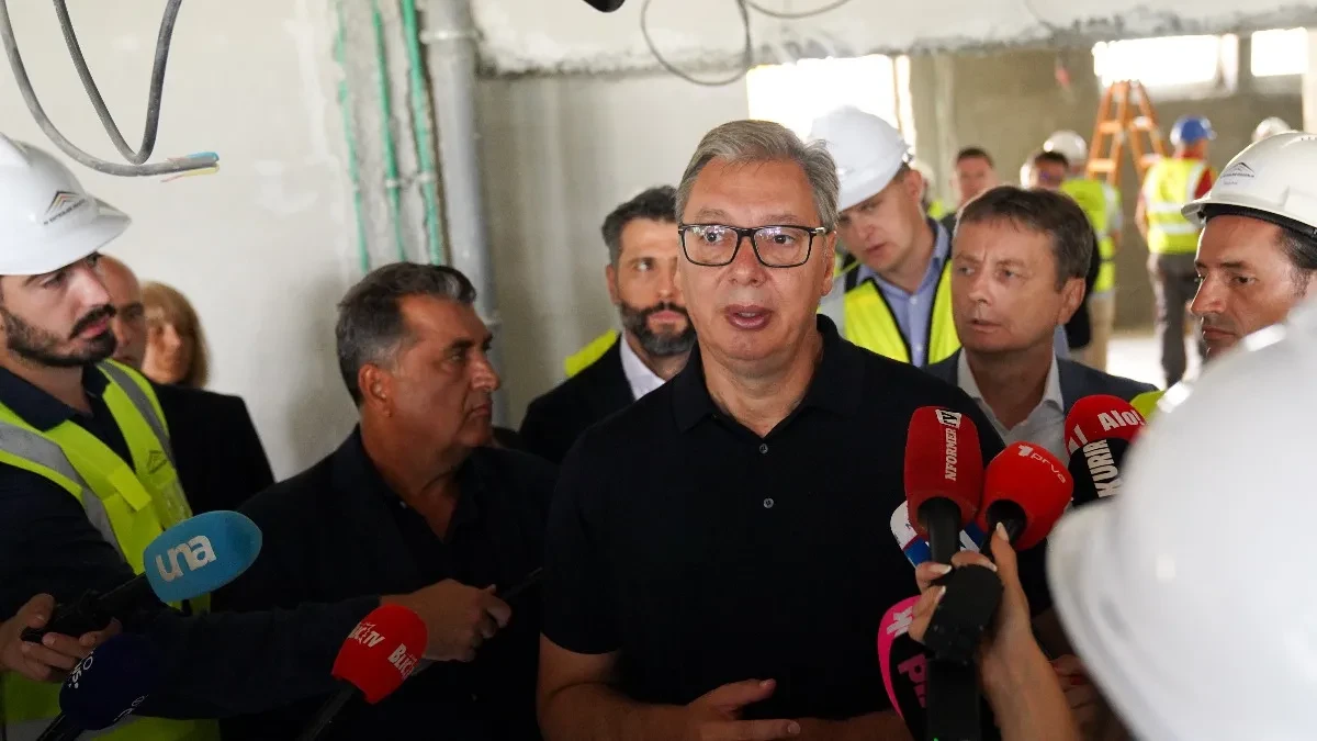 "Da svaka majka poželi ponovo da dođe" Vučić: Moramo da pravimo lepša porodilišta