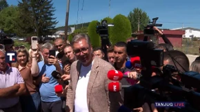 Vučić saslušao Jovanu (16) koja je ostala bez majke: Izaći će joj u susret za 48 sati!
