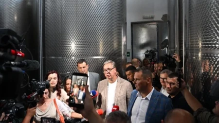 Vučić u Blacu: Jedno od najvažnijih pitanja - kako da zaposlimo još ljudi!