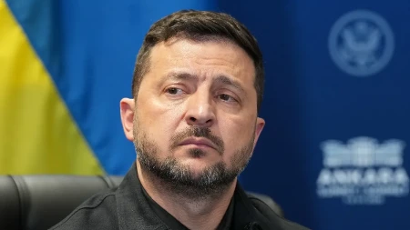 Skandal sve veći! Zelenski presekao, doneo neočekivanu odluku usred pretresa u njegovom kabinetu!