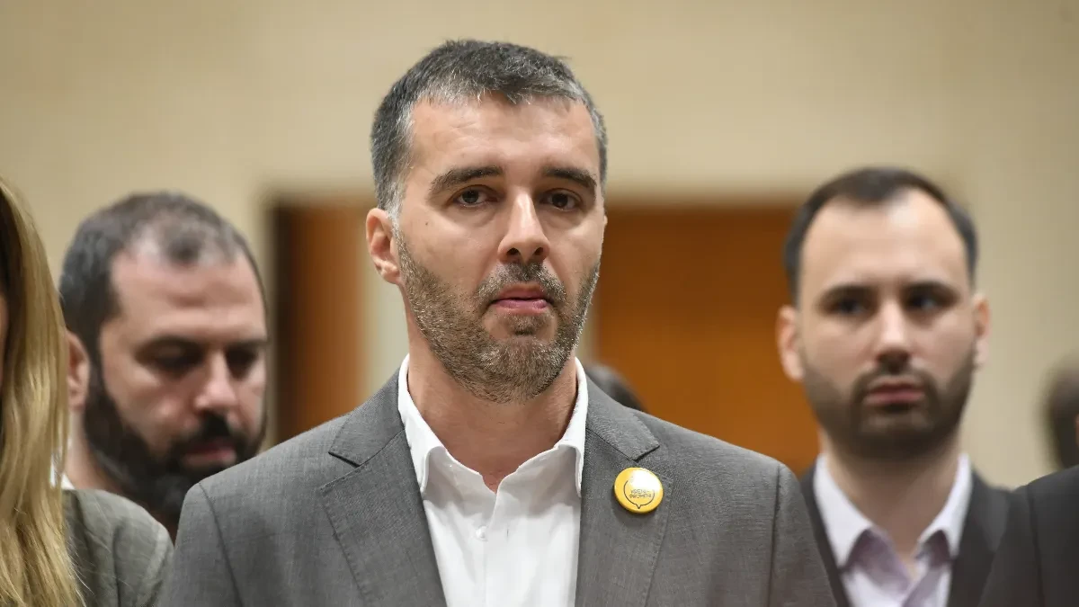 Ovo je stvarno veoma logično pitanje! Savo se pohvalio da je „od jutra na terenu“, a onda je usledio hladan tuš