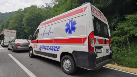 Detalji stravične nesreće na auto-putu: Kamion pokosio čoveka na "Milošu Velikom", bacio ga u drugu traku!