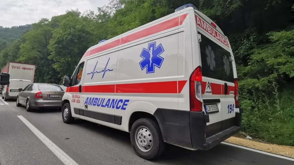 Detalji stravične nesreće na auto-putu: Kamion pokosio čoveka na "Milošu Velikom", bacio ga u drugu traku!