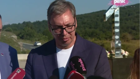 Ovde su stradale čitave porodice! Vučić: Dva kruga je napravio... Onda se vratio, to nije bilo dovoljno, pa je bacio i bombu