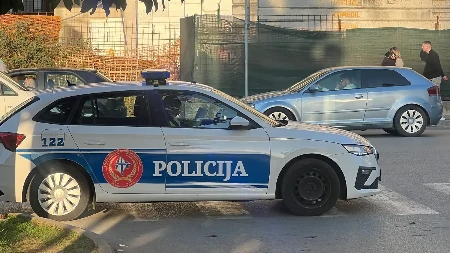 Noćna akcija u Ulcinju! Tri stranca uhapšena zbog droge, lokali kažnjeni sa više od 3.000 evra