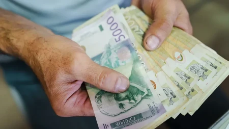 Fond PIO objavio: Ovi korisnici u septembru moraju da donesu potvrdu kako bi im bio isplaćen novac