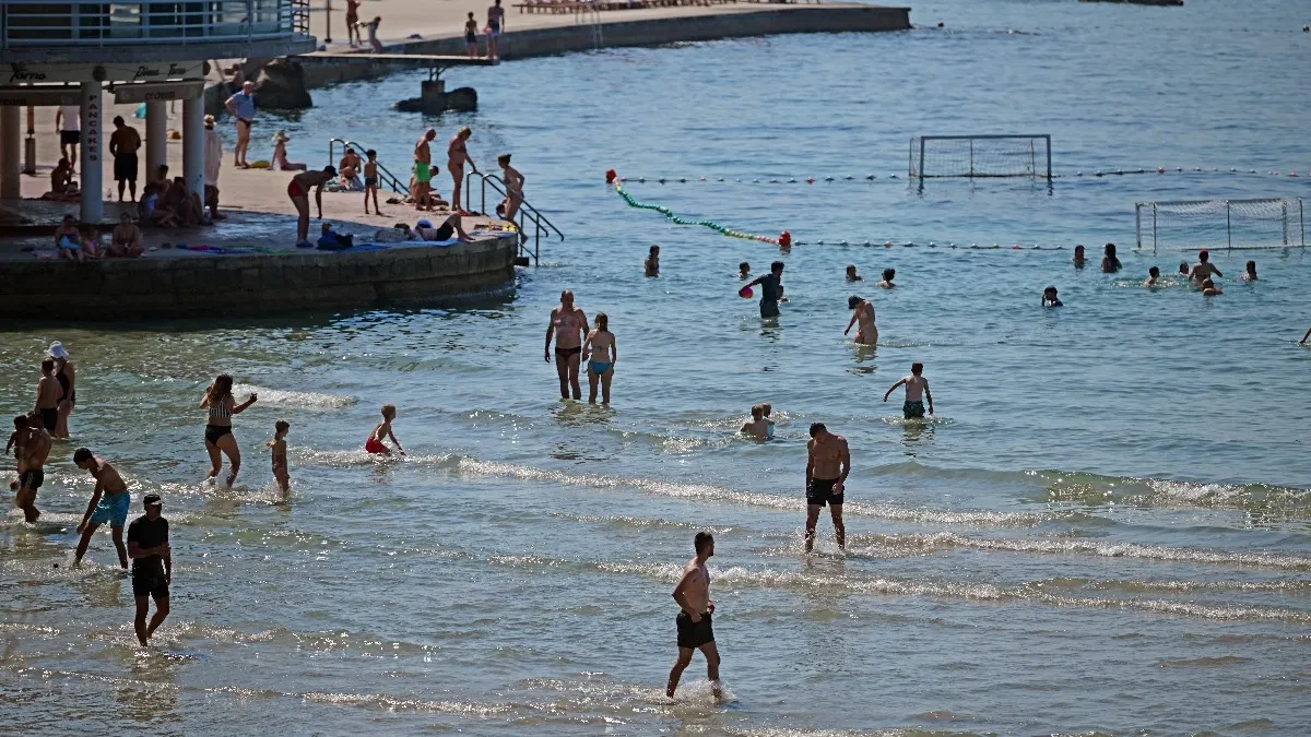 Hrvati ispustili fekalije u more! Ešerihija koli pronađena u vodi, bolje se ne kupajte!