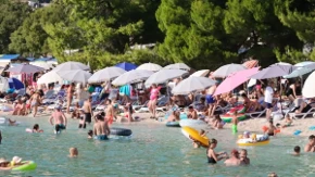 Turisti besni zbog cena u Hrvatskoj - "Ćevapi 25 evra? Ovo više nije normalno"