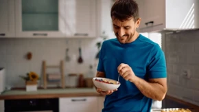Godinama se mučio, pregurao 100 kilograma, a onda uspeo da se prepolovi: Pomogla mu je ova jeftina namirnica