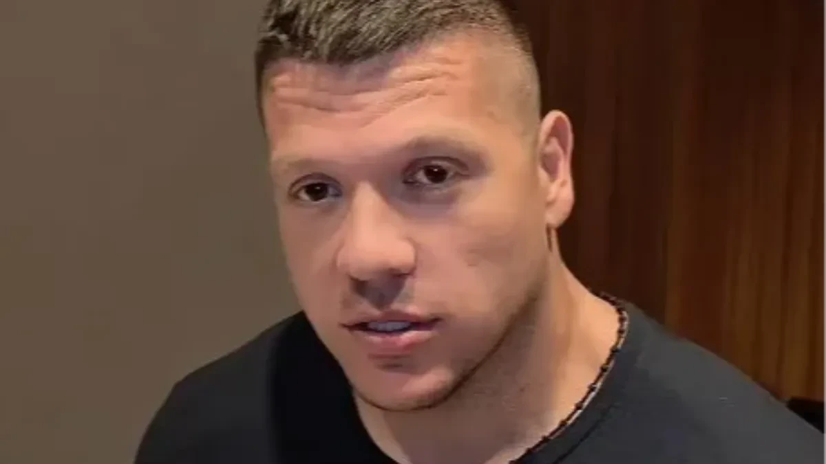 Sloba Radanović se skinuo u gaće! Jelena ga snimala dok se presvlačio pored puta, hit scena (FOTO)