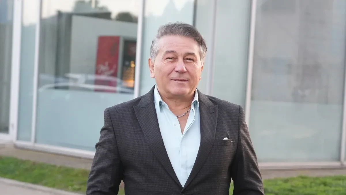 Decenijama su ćutali o aferi! Halid Muslimović konačno progovorio o pevačici: "Bilo je želje sa obe strane"