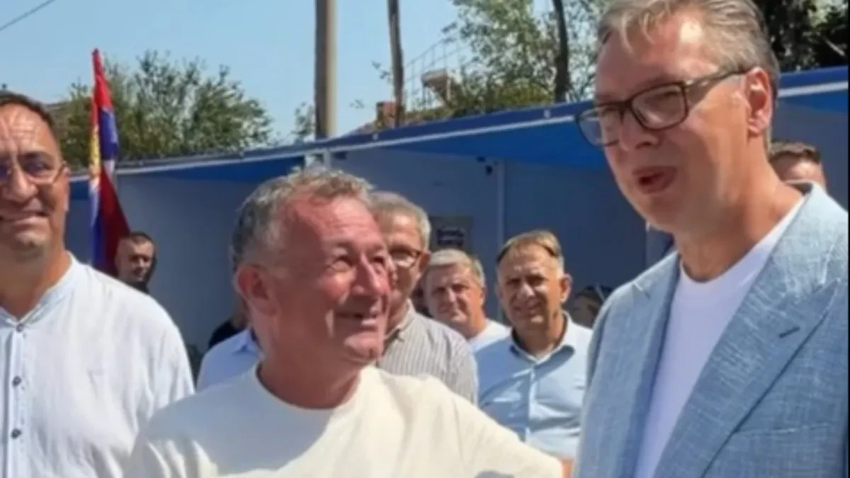 Ujedinjena Srbija: Blokader Kostić i ćaci Vučić! (VIDEO)