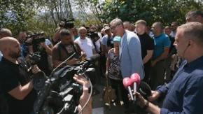 Baka prišla Vučiću sa molbom koju nije mogao da odbije: Njegova poruka raznežila sve