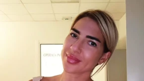 Jovana Jeremić objavila porodičnu fotografiju! Voditeljka se topi pored Tigra i ćerke nakon operacije