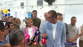 "Deca već zarađuju svoj dinar" Vučić obišao najsavremeniji centar u Vranju i poslao moćnu poruku marljivim mladim ljudima!