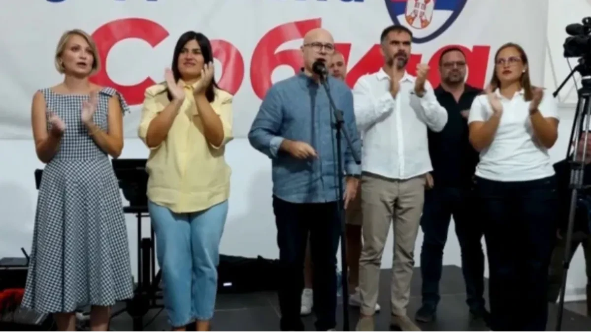 "Odavde krećemo u ujedinjenje Srbije" Vučević pozvao ceo narod na Trg slobode