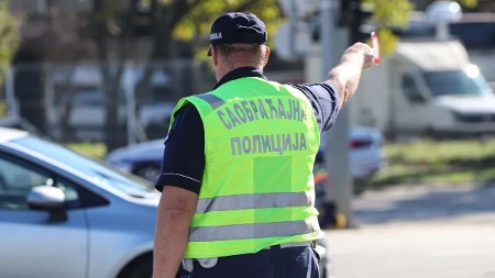 Policija digla letelice! Pljušte kazne, 6 vozača već palo u zamku