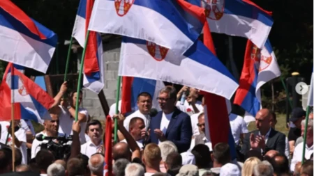 Veličanstven doček za predsednika Srbije u Raškoj: Od Novog Pazara do Beograda za dva sata