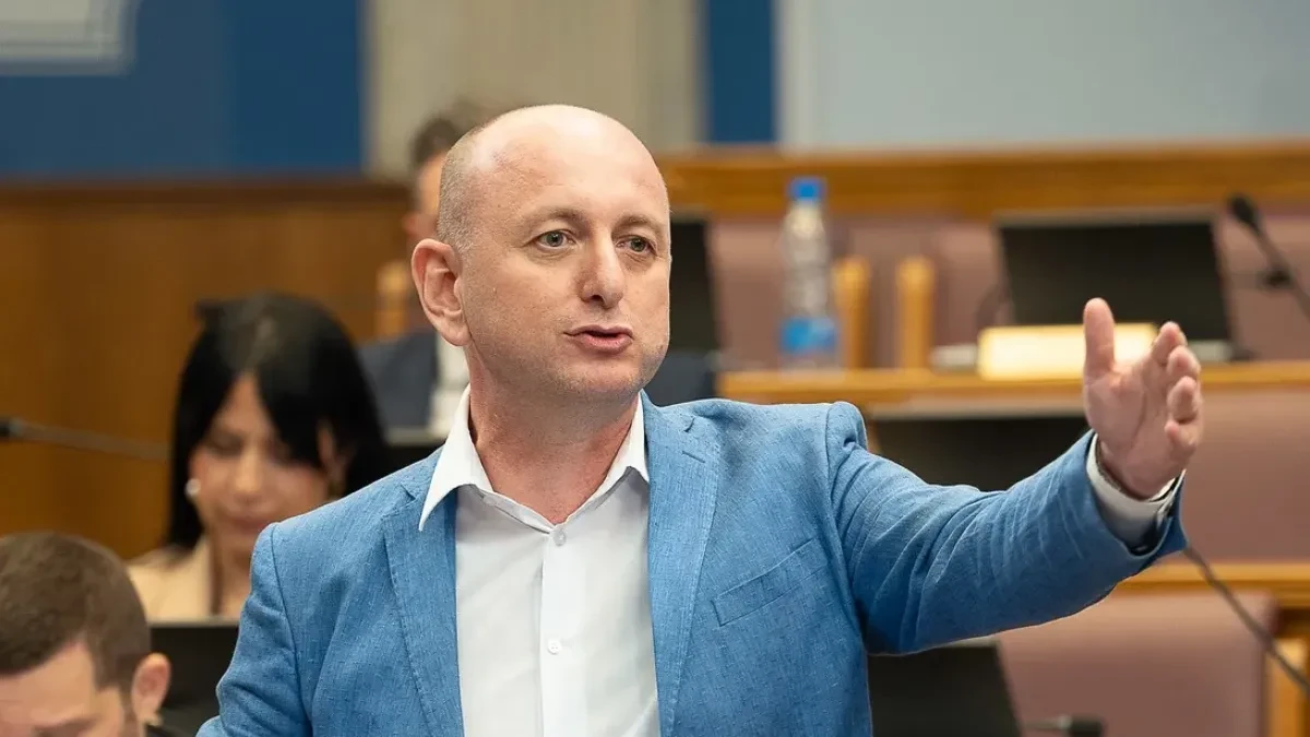 "Ova država ispušta dušu" Knežević: Ako Spajić dokaže da nije rezervista Vojske Srbije, napuštam politiku