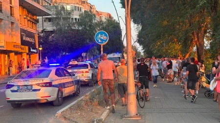 Preminula devojčica (5) povređena u Kraljevu: Auto pokosio majku sa decom na trotoaru