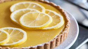 Brzi tart sa limunom osvežava bolje nego sladoled: Desert koji osvaja u trenu