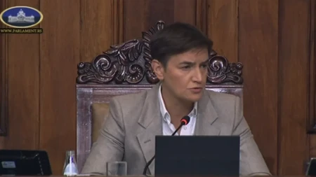 Blokader Ponoš udario na narod, Brnabić ga zaustavila: „To je vaša sramota i vaše lice!“