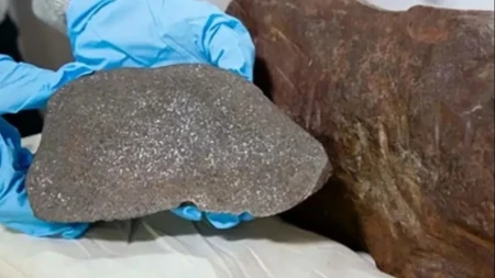 Godinama čuvao kamen težak 17 kilograma misleći da je zlato: Onda je usledilo neverovatno otkriće