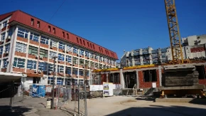 U njoj se leči preko 300.000 ljudi i ima 1300 zaposlenih: Evo kako napreduju radovi na rekonstrukciji bolnice u Kraljevu - investicija vredna milijardu dinara