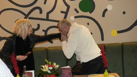 Opljačkana naša pevačica! Lopovi joj opustošili dom: "Ukrali su mi 200.000 evra"