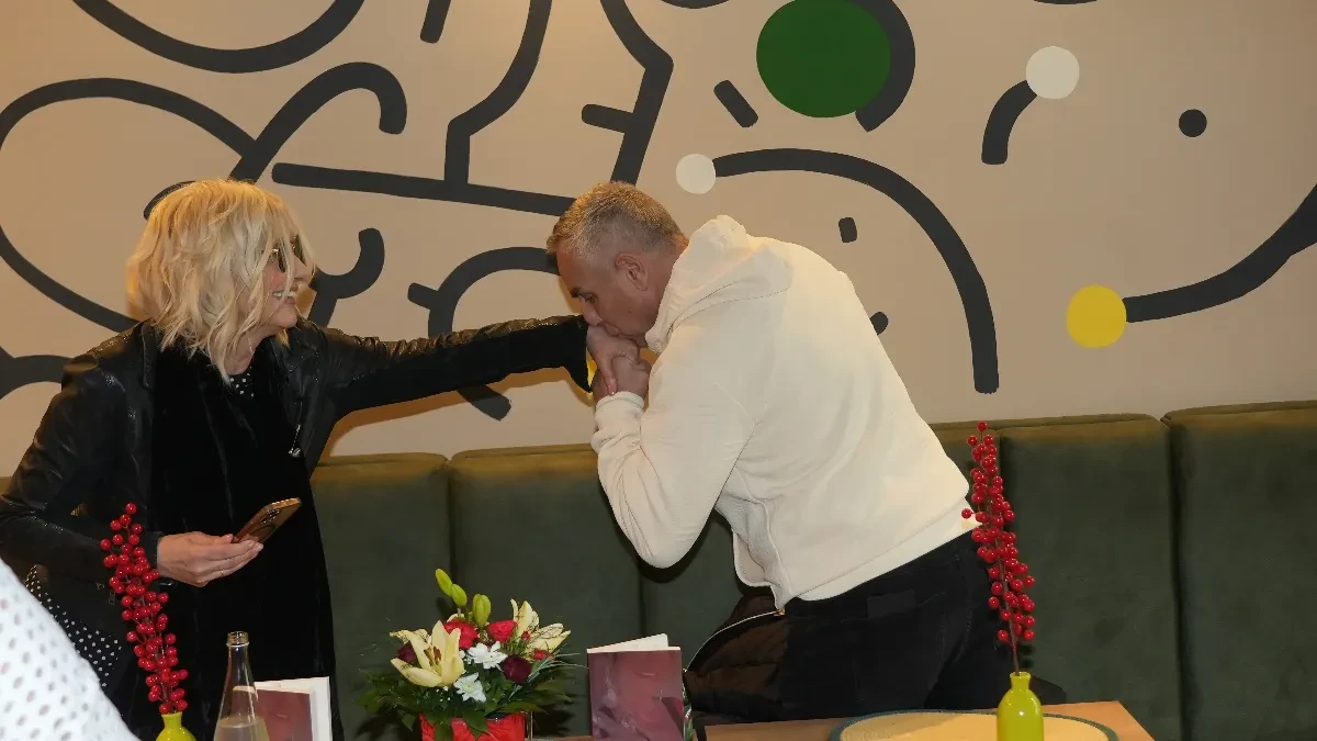 Opljačkana naša pevačica! Lopovi joj opustošili dom: "Ukrali su mi 200.000 evra"