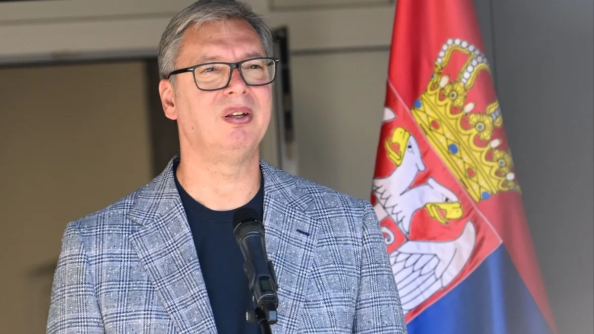 "Vrlo specifičan crni humor" Vučić odgovorio na navode iz Hrvatske o "srpskom kukavičluku i hrvatskom junaštvu"