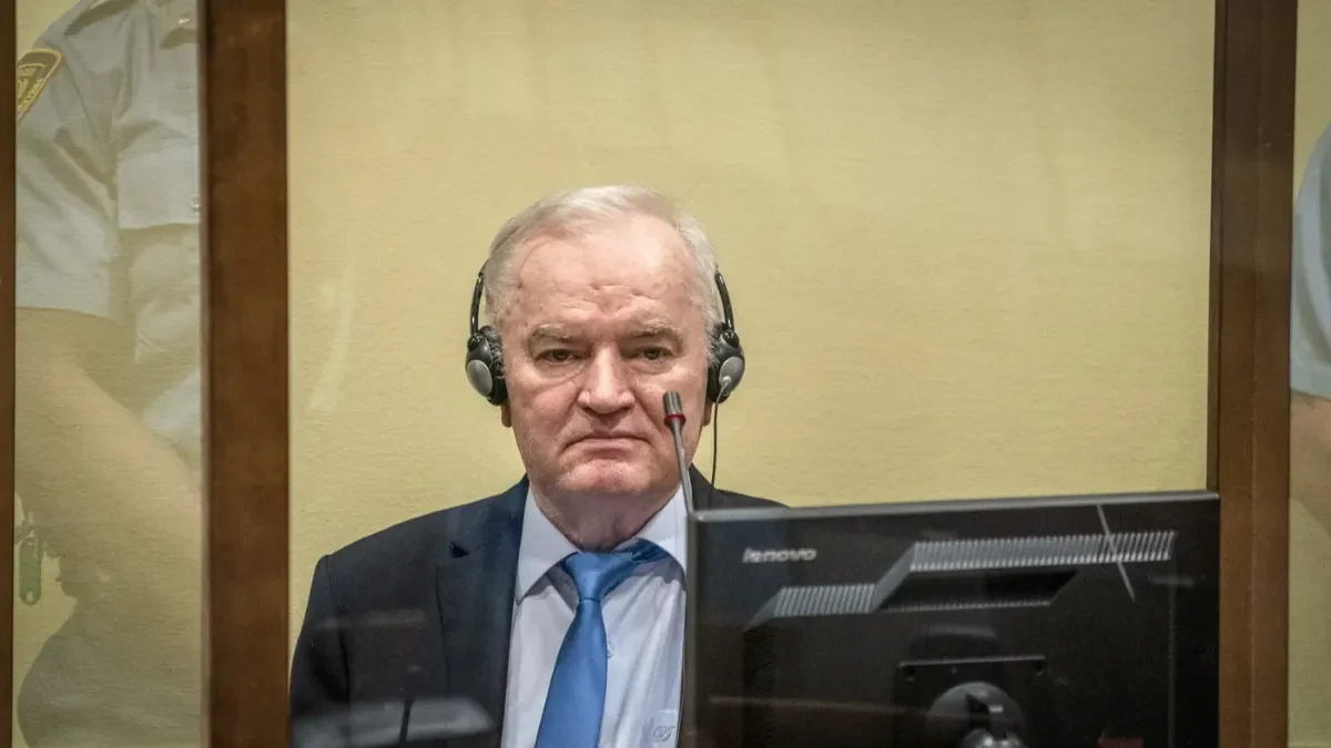 "Proveo sam 2 meseca u samici": Naš pevač sa majkom i sestrom bio u zatvoru zbog sumnje da su skrivali Ratka Mladića