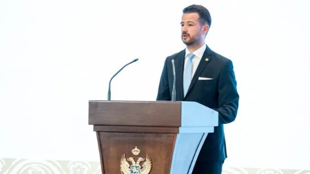 Milatović pljunuo na Mladića! Ponovo optužio Srbe da su genocidni!
