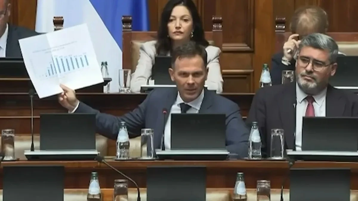 Poštenje na blokaderski način! Mali: Zašto se zakopavate? (VIDEO)