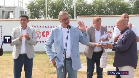 Vučić saslušao domaćina u Ljuboviji pa presekao: „Da se reši odmah!“
