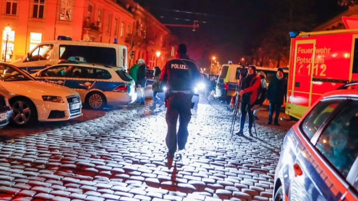 Izbo devojku 20 puta, pa ubio nastavnika! Horor u Nemačkoj