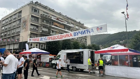 Užice danas centar velikog okupljanja: Hiljade pristalica SNS stižu iz cele Zapadne Srbije