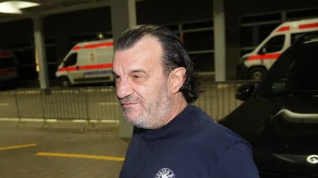Aca Lukas doživeo saobraćajnu nezgodu