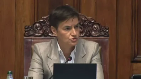 Brnabić odgovorila blokaderima: Ljudi koje vi nazivate "ono" su pošteni i vredni narod Srbije