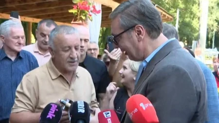 "Ovde su sve Srbi" Vučić: Zastave na svakom mestu!