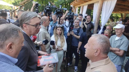 Vučić: U Beogradu je najjača strana agentura!