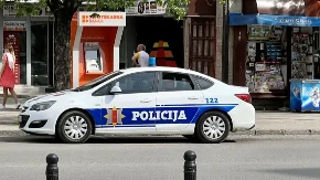 Vozili gotovo 200 na sat tamo gde je dozvoljeno 100! Policija odmah reagovala, dvojica vozača uhapšena