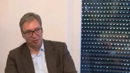 "Tamo gde sam ja, biće i moja zastava i zastava mog naroda!" Vučić u očevoj porodičnoj kući