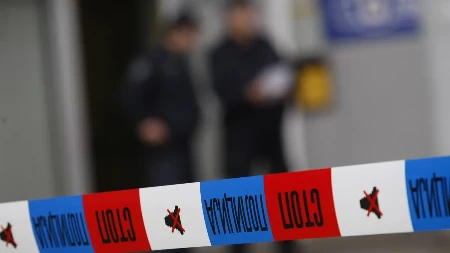 Gost pratio konobara pa potegao pištolj!  On je uhapšen nakon pretnji zaposlenima