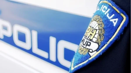 Eksplozija raznela kuću, povređeni otac i dva sina! Mladić (20) aktivirao bombu, istraga utvrđuje šta se dogodilo