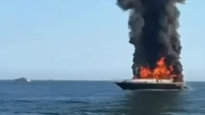 Gori luksuzna jahta u Italiji! Crni dim kulja kod popularnog letovališta