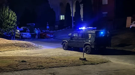 Muškarac ubijen iz zasede u Surčinu! Hitna pomoć mogla samo da konstatuje smrt