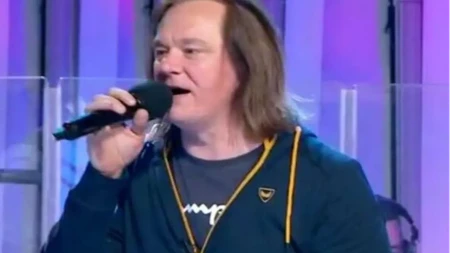 "Bile su odlične u krevetu!" Pevač tvrdi da je bio intiman sa ove dve poznate pevačice 