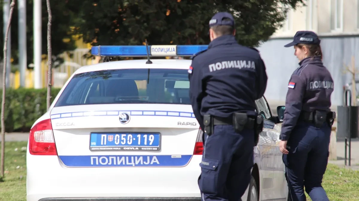 Presreo ženu i ukrao joj zlatni lanac: Uhapšen muškarac (41) u Leskovcu