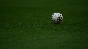 Uznemirujući snimak: Fudbaler poginuo od udara groma! 